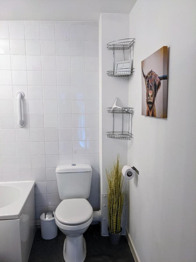 Ailnack Cottage -Cheerful Cottage With Secure Garden And Off Street Parking Sleeps 4 Томінтоул Екстер'єр фото