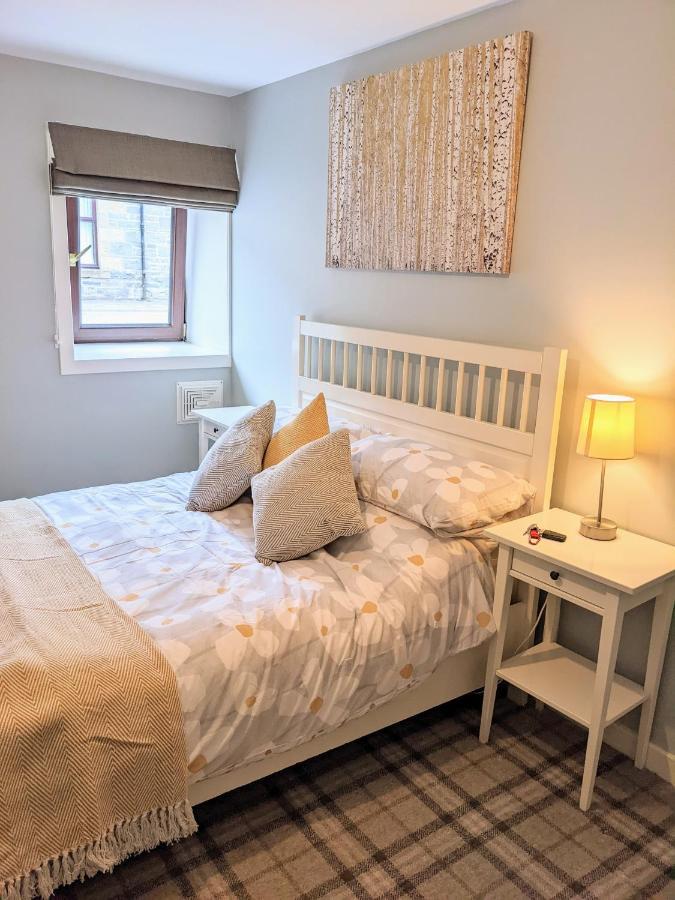Ailnack Cottage -Cheerful Cottage With Secure Garden And Off Street Parking Sleeps 4 Томінтоул Екстер'єр фото